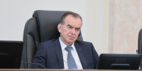 Вениамин Кондратьев: На приобретение медоборудования в 2025 году направим 3,7 миллиарда рублей - Газета Трибуна