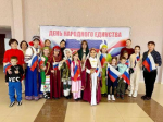 В преддверии Дня народного единства в Доме культуры Мичуринского сельского поселения состоялась яркая игровая программа «Народов много — страна одна!»
